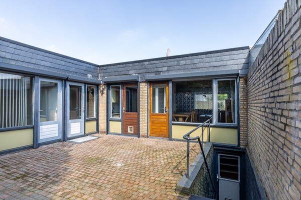 Foto - Te koop: Semi bungalow met veel woonoppervlakte gelegen in Haanrade